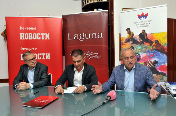 Књига улепшава живот штићеницима дома у Звечанској